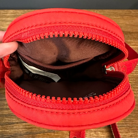 Lululemon Team Canada Red Mini Crossbody Bag - Picture 4 of 6